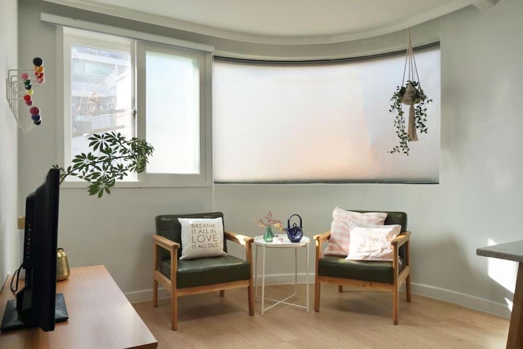Hongdae Sunlight House-3room2bath * Seoul